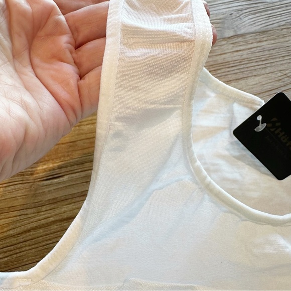 Hoter Men’s White Compression Tank Top Pullover Shape Wear NWT Size Large Nylon - Picture 5 of 9